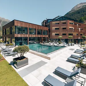 Hotel The Secret 4*