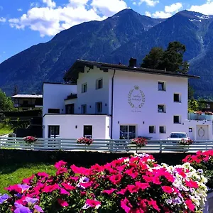 Guest house Landhaus Ambachhof Oetz