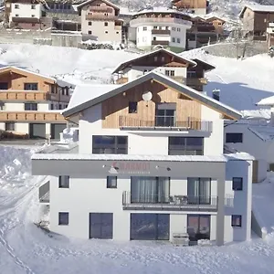 Aparthotel Marmot *