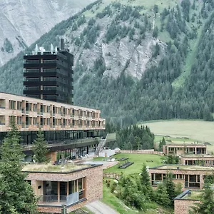 Gradonna Mountain & Otel