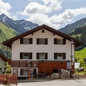 Thelounge Hotel