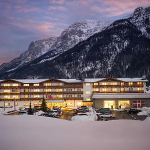 Kuhotel By Rilano Bald Elaya Steinplatte 4* Waidring