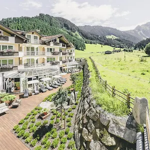 Traumhotel Alpina Superior --yoga Und Ayurvedahotel (adults Only)