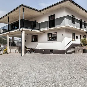 Haus Florian Ski-in And Ski-out Apartment *