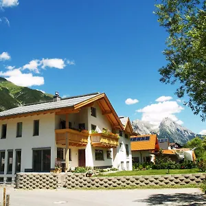 Gundi Apartment