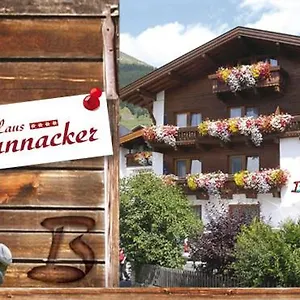 Haus Brunnacker Apartment