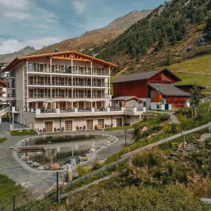 Gruenerhof Hotel 4*