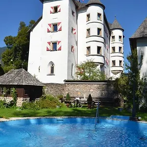 Schloss Muenichau 호텔 3*