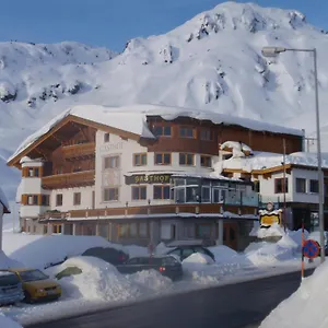 Hotel Valluga