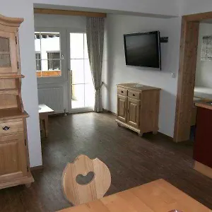 Hotel Apart Fuegenerhof