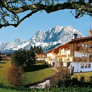 Hotel Gartenhotel Toni 3*