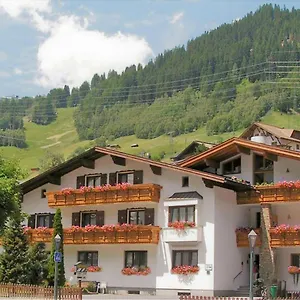 B&B Haus Fallesin *