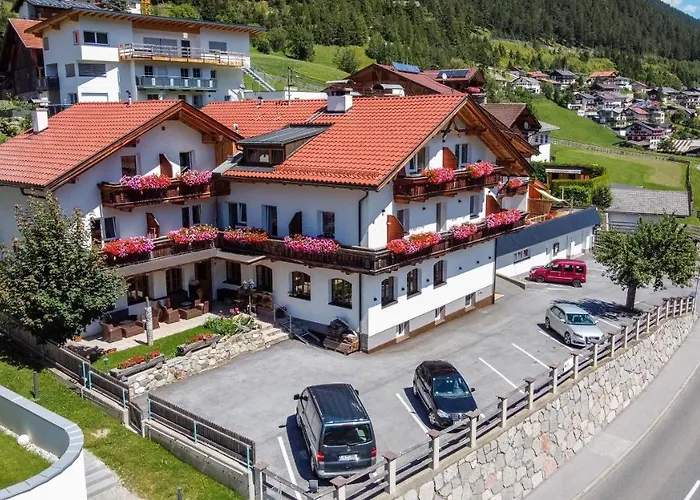 Alpen Gasthof Apartments Hohe Burg Trins photo