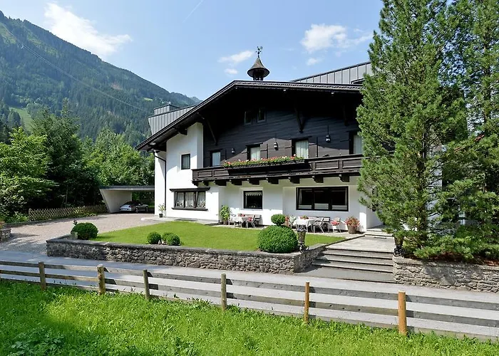 Alpin Hotel Garni Eder - Private Living Mayrhofen photo