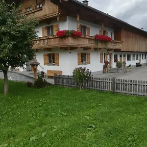 Wiesenhof Apartment