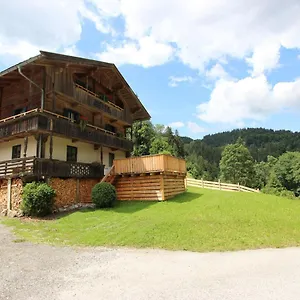 Dom wakacyjny Farm In Hopfgarten Near Area