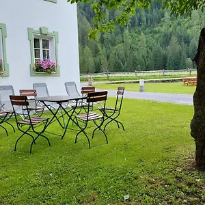 De Nussi's 4 * Bach (Tyrol)