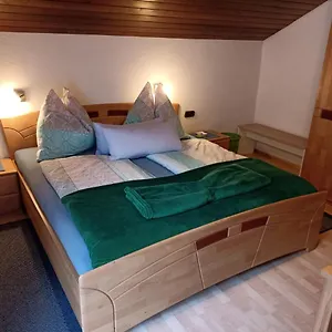 Πανσιόν Haus Johanna *