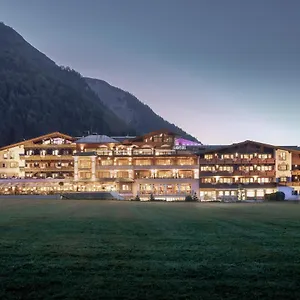 Karwendel - Ihr Wellness Zuhause Am Achensee Pertisau