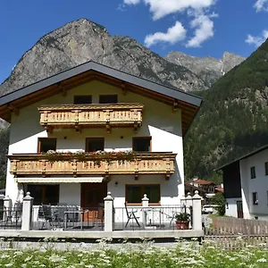 Haueis Apartment Tumpen