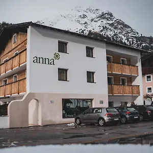 Anna 5*