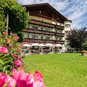 Posthaus Stubai&smart Hotel