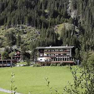 Lärchenhof Gasthof St. Jakob in Defereggen