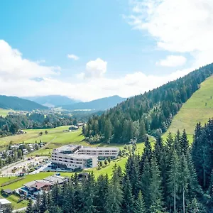 Resort Robinson - Adults Only *
