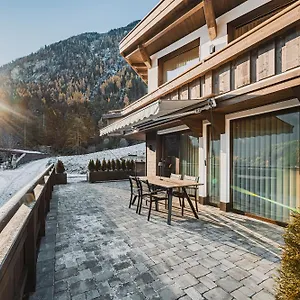 See Das Ferienhaus Hébergement de vacances Oetz