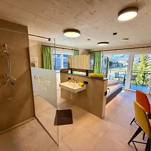 Апартаменты Tinyhome Singer - Inclusive Private Sauna