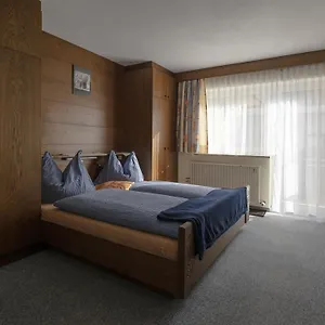 Haus Hahnenkamm Nesselwängle