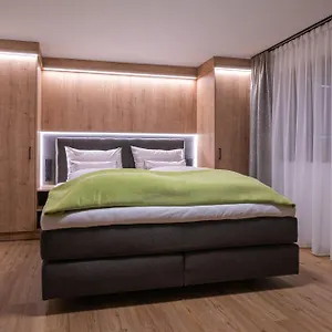 Haus Schoenwies Apartamento