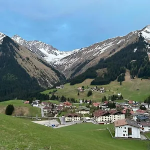 Apartment Bienenblick Reutte