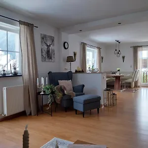 Dahoam Am Berg Apartment