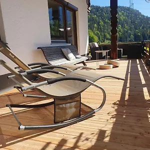 Lechufer, 80m2, Haushaelfte Mit Privatem Eingang, Kaminofen, Terrasse, Garten Apartment
