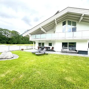 Ferienhaus Au Villa * Soll