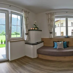 Spacious Near Area In 公寓