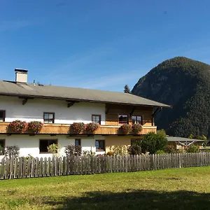 Landhaus Rauth *