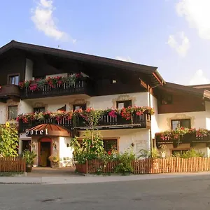 Traublingerhof Bed & Breakfast