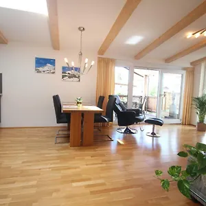 Deluxe Bergsicht - Kirchberg Center