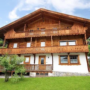 Thoma Holiday home Fuegen