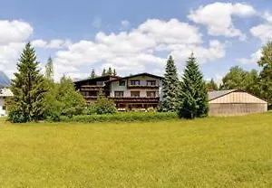 Hotel Menthof 3*