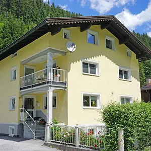 Dias Apartment Perpat