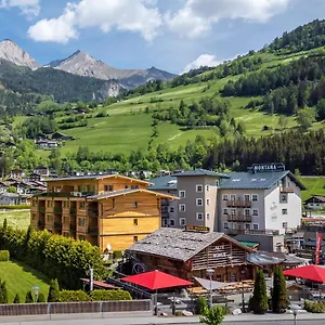 Alpenparks Montana Hotel