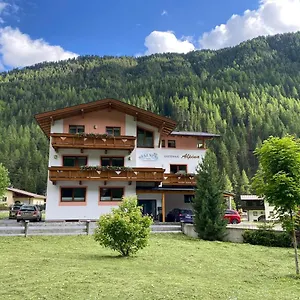 Haus Alpina & Schoepf Bed & Breakfast Langenfeld