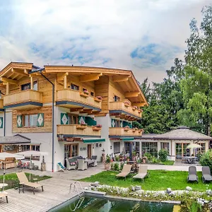 Bed & Breakfast Flora - Kleine Gartenhotel