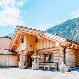 Vakantiehuis Alpenchalet Montana *