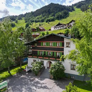Haus Gamberg מלון 3*