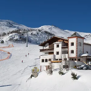 Garni Birkhahn Hotel 3*