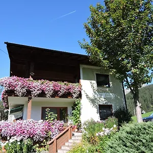 Haus Falger Apartment *